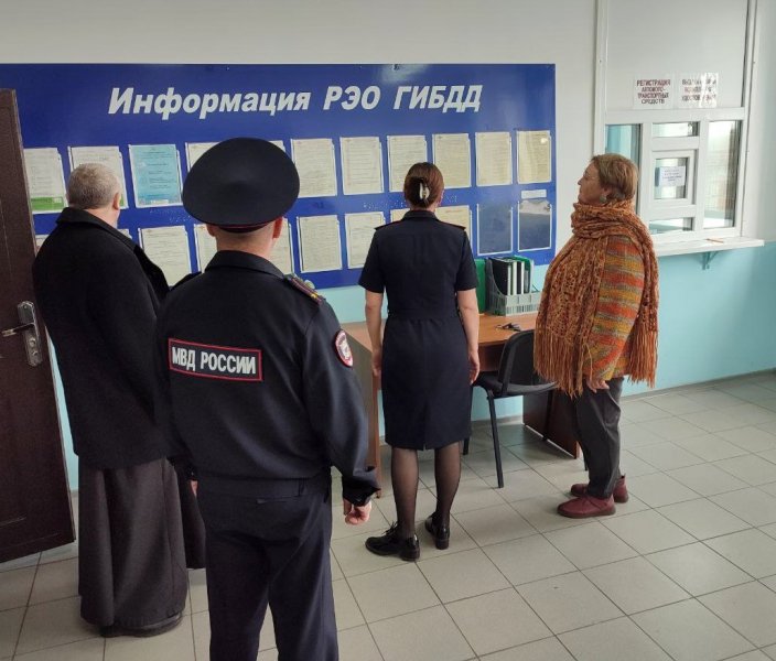 Общественники из Магдагачинского района и Ивановского муниципального округа проинспектировали работу полицейских